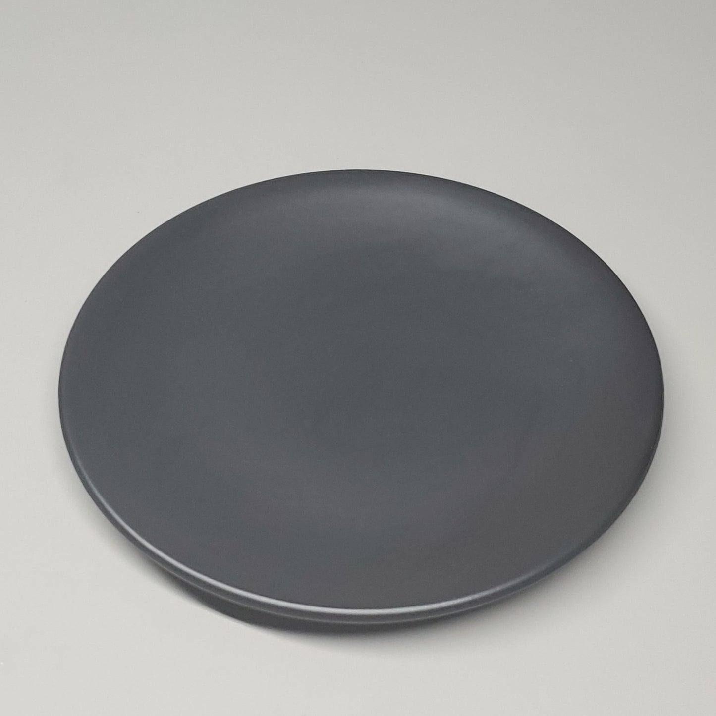 WORLD TABLEWARE - Porcelain Plates 9" Driftstone Onyx Satin Matte Coupe Plate