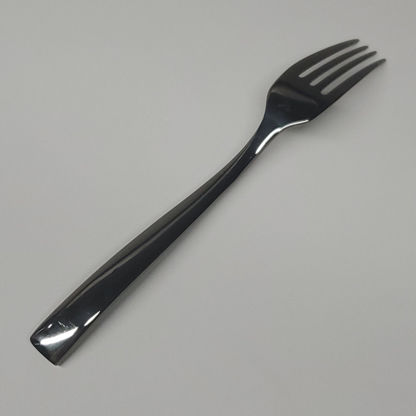 WORLD TABLEWARE - Aspect Dinner Fork 12 Pcs. Master's Gauge, Extra Heavy Weight Stainless Steel Size: 8-1/8" Dark Gunmetal PVD Finish