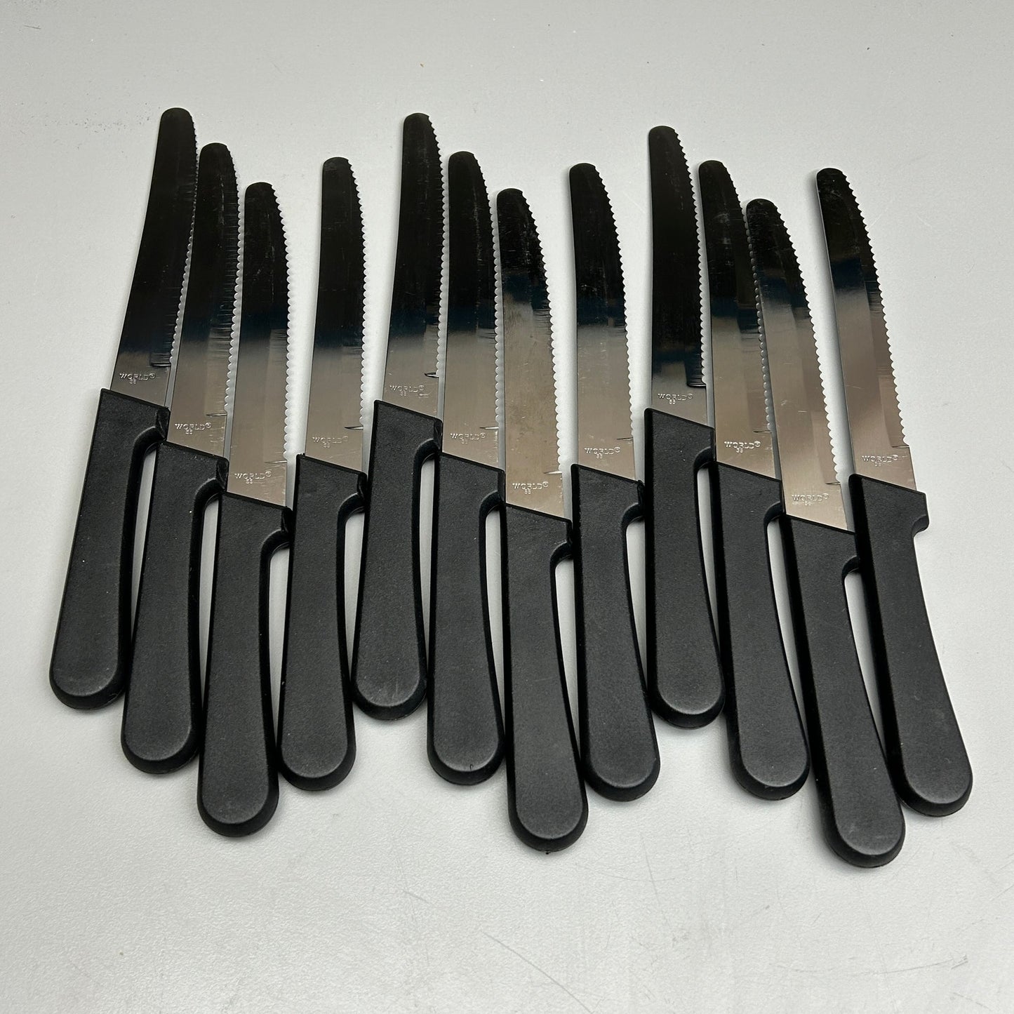 WORLD TABLEWARE - Steakhouse Steak Knives 12 Pcs. Round Tip Plastic Handle Size: 8-3/4" Black